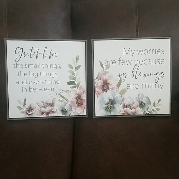 2 x Floral Framed Wall Art Decor Botanical Religious Theme Shabby Cottage Style - Picture 1 of 13